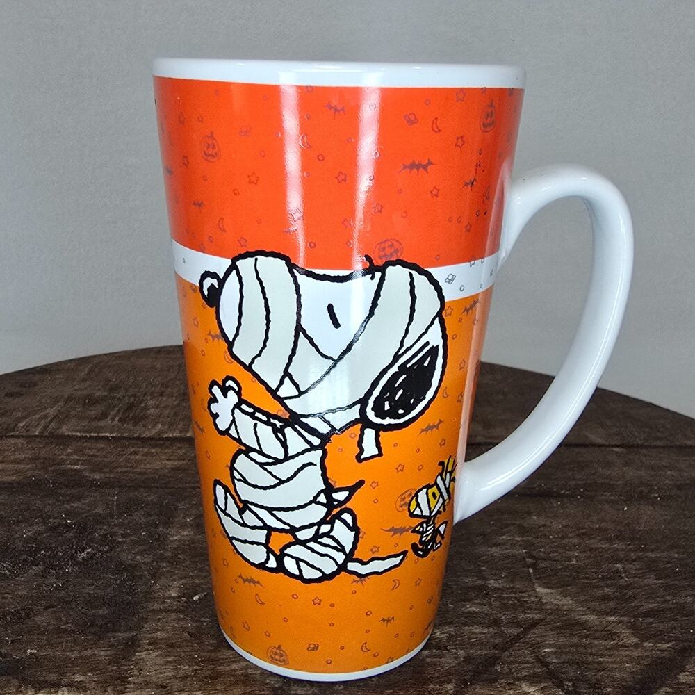 Peanuts Snoopy Mummy Halloween Tall Mug Gibson Orange Woodstock 2018